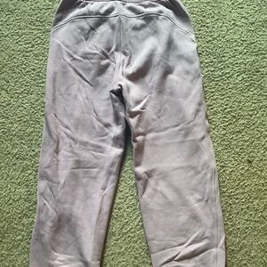 Lululemon size 2 sweatpants